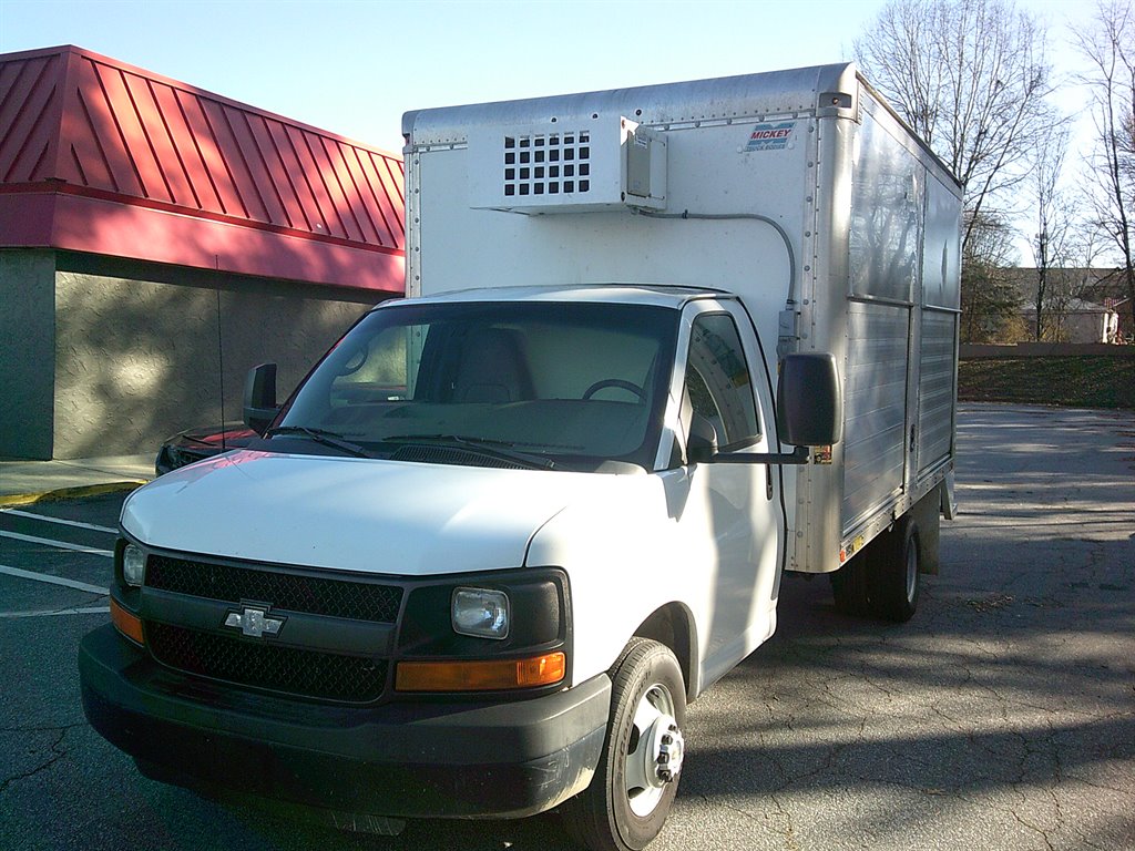 2014 Chevrolet Express Cutaway Base