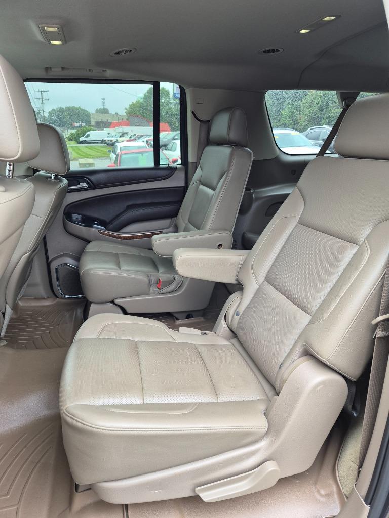 2015 Chevrolet Suburban LTZ - Photo 12