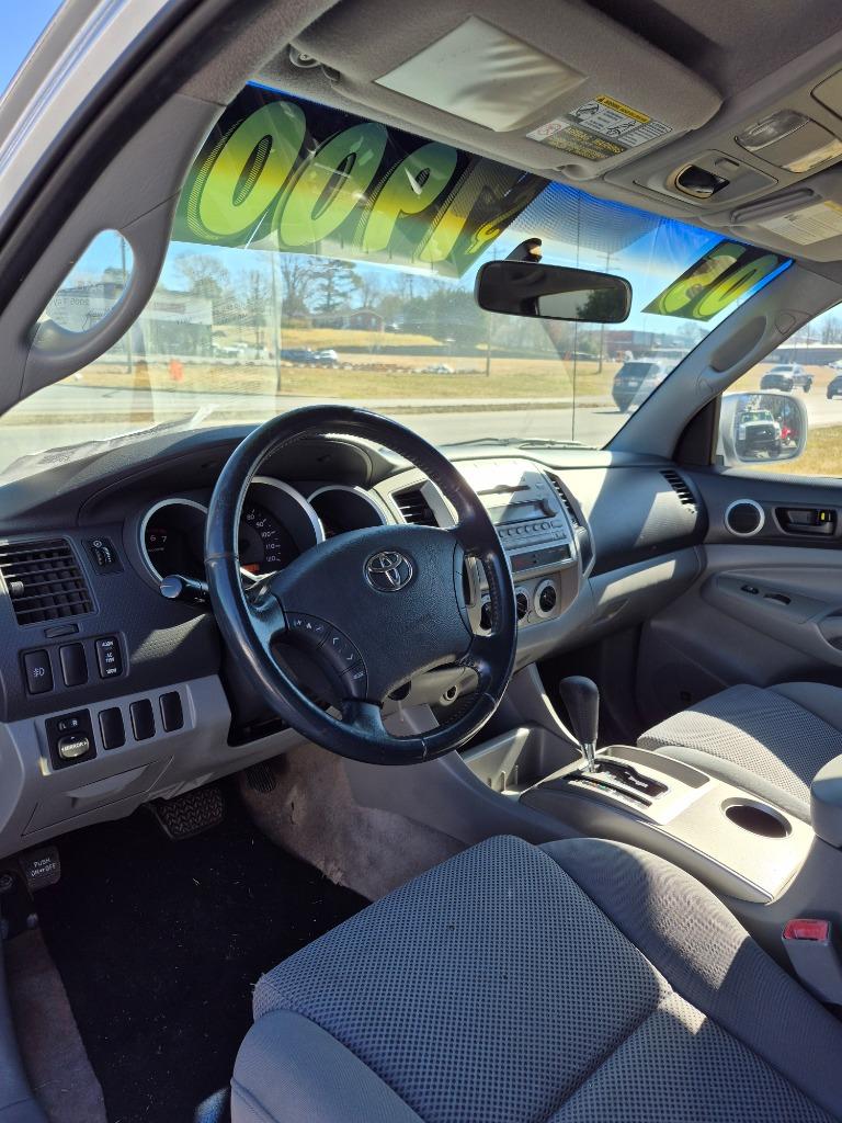 2005 Toyota Tacoma PreRunner - Photo 7