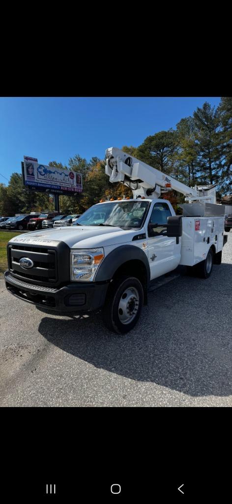 2012 Ford F-450 Super Duty Chassis Cab XLT