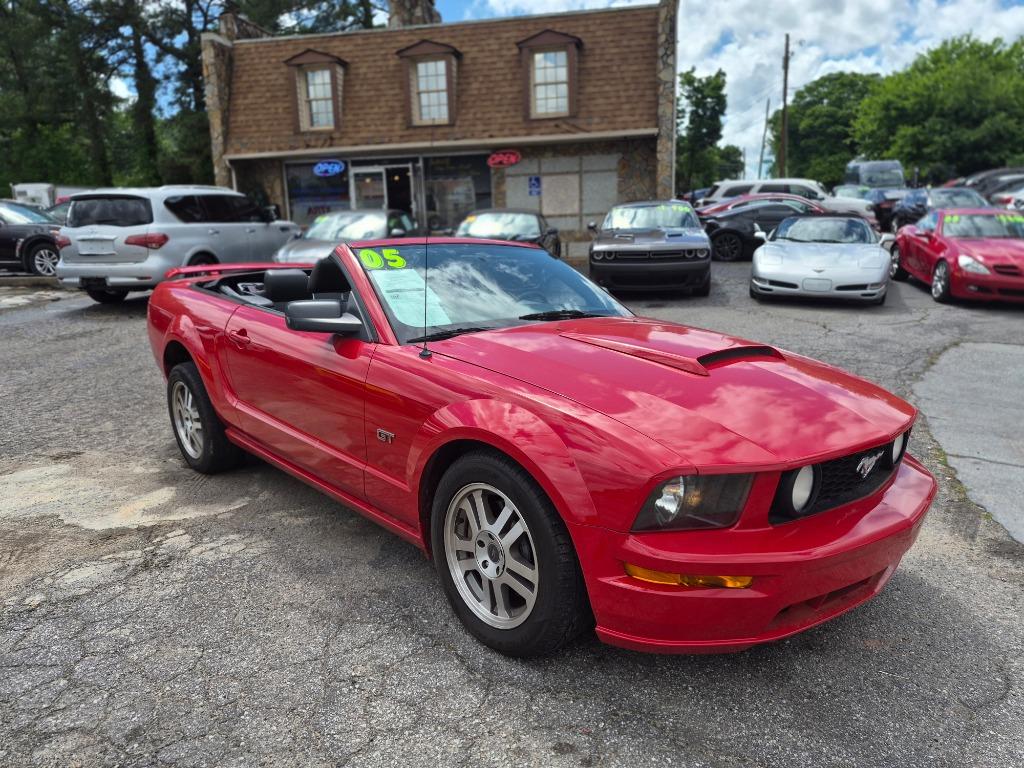 2005 Ford Mustang's photo